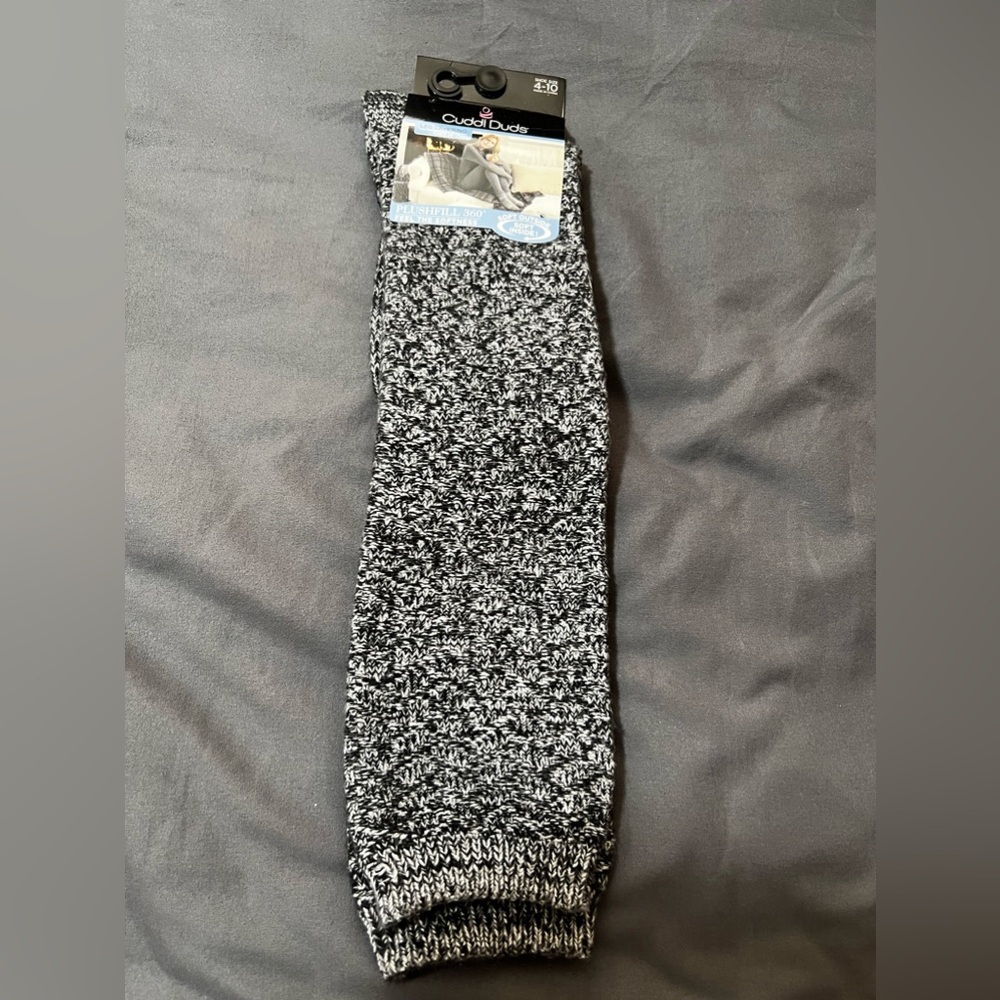 BNWT Cuddl Duds Knee High Socks